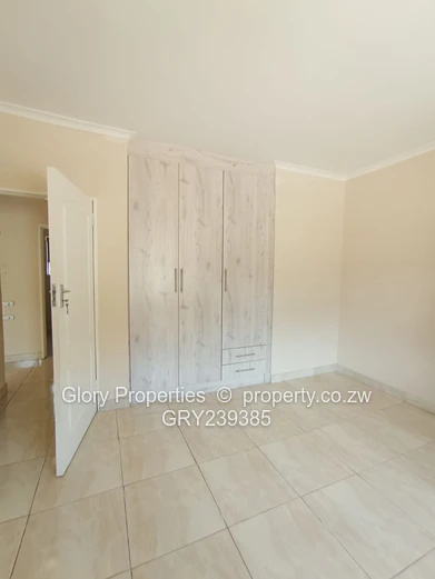 Beautiful & Modern 2-Bedroom Home to Let – Bluffhill