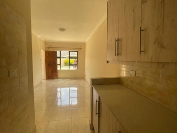 2 Bedroom Flat & Apartment